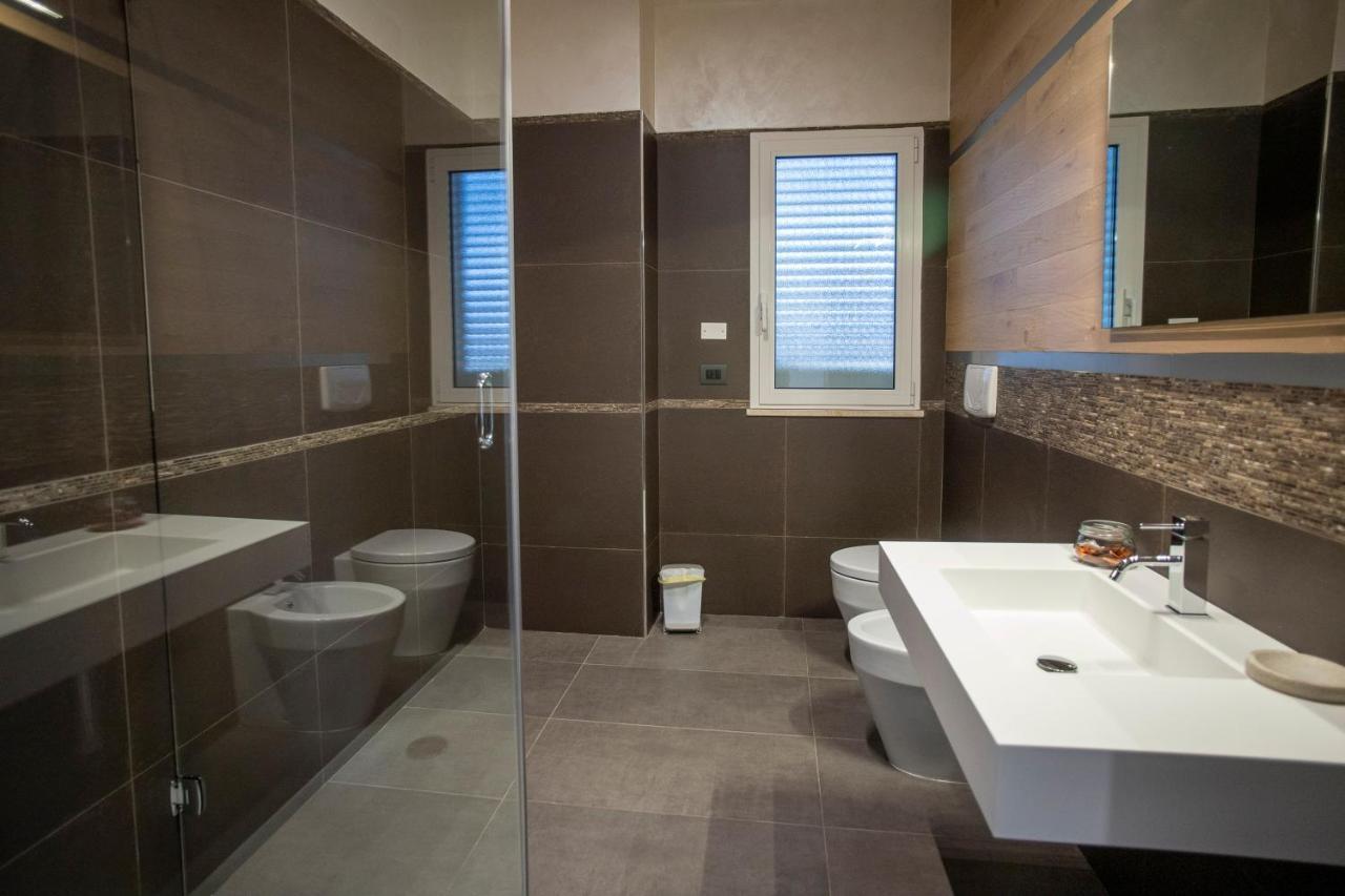 Silvia B&B Elegant House - Design Moderno, Accoglienza Esclusiva Paganica Екстер'єр фото