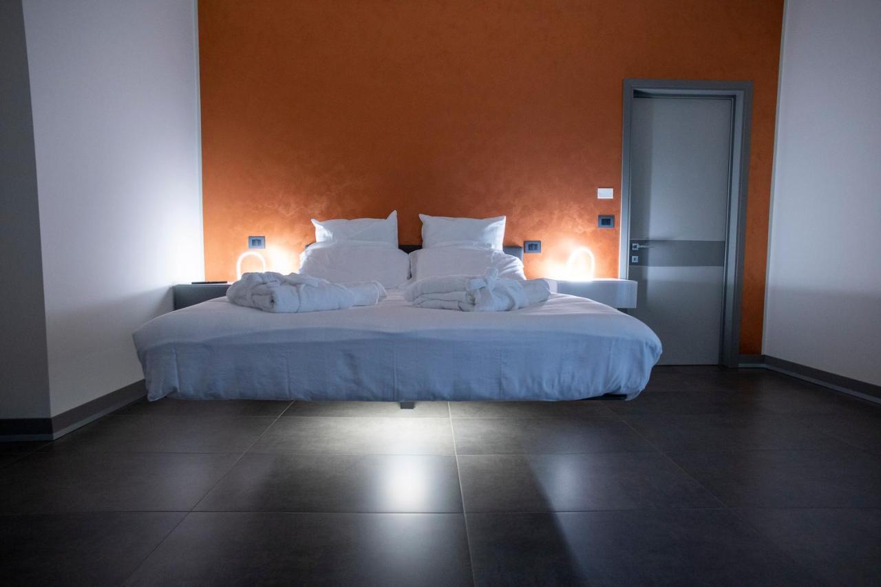 Silvia B&B Elegant House - Design Moderno, Accoglienza Esclusiva Paganica Екстер'єр фото